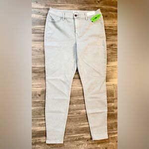 Maurices Light Gray High Rise Skinny Jeggings
